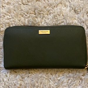 Kate Spade zip around continental wallet
